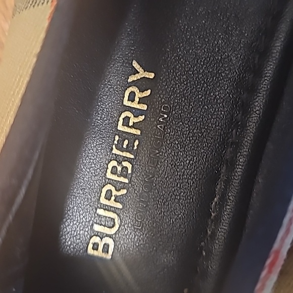 Girl's Burberry Mini Grace slip on flats size 34 - Picture 8 of 8